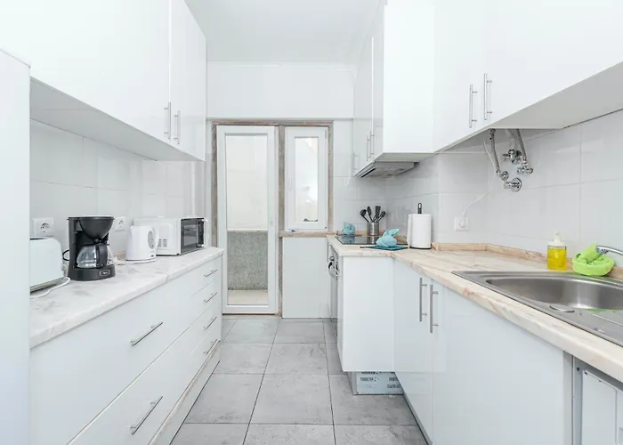 Apartment Houze Spacious Near Marques De Pombal *